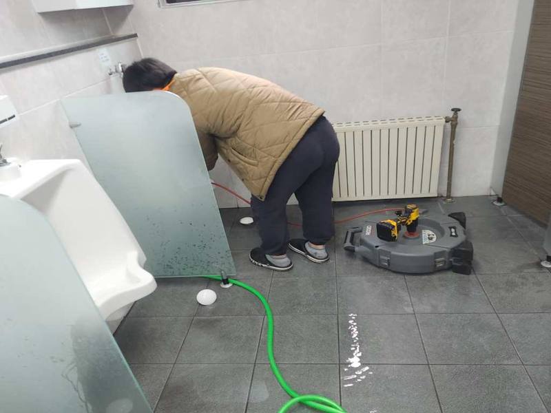 수원 소변기·상가 배관 작업사례